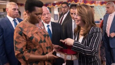 صورة سيدة بوروندي الأولى تزور وزارة التضامن الاجتماعي للإطلاع على برامج الوزارة فى مجالات الحماية والرعاية الاجتماعية