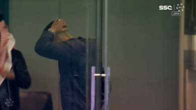 صورة شاهد:رونالدو يمسك رأسه ويفقد عقله بسبب الاختراع الجديد الذي أرتكبه السنغالي ساديو مانيه في الدقيقة 95 من المباراة في تنفيذ هذة الركلة !!
