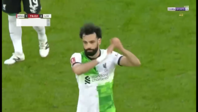 صورة محمد صلاح يتسبب في خلافات بين الجماهير كادت تؤدي لكارثــة في مدرجات المباراة !!