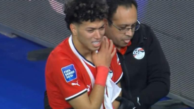 صورة شاهد: الإصابة الأكثر رعبًا في تاريخ الكرة المصرية وتصرف غريب من اللاعب إمام عاشور لحظة إصابته!!